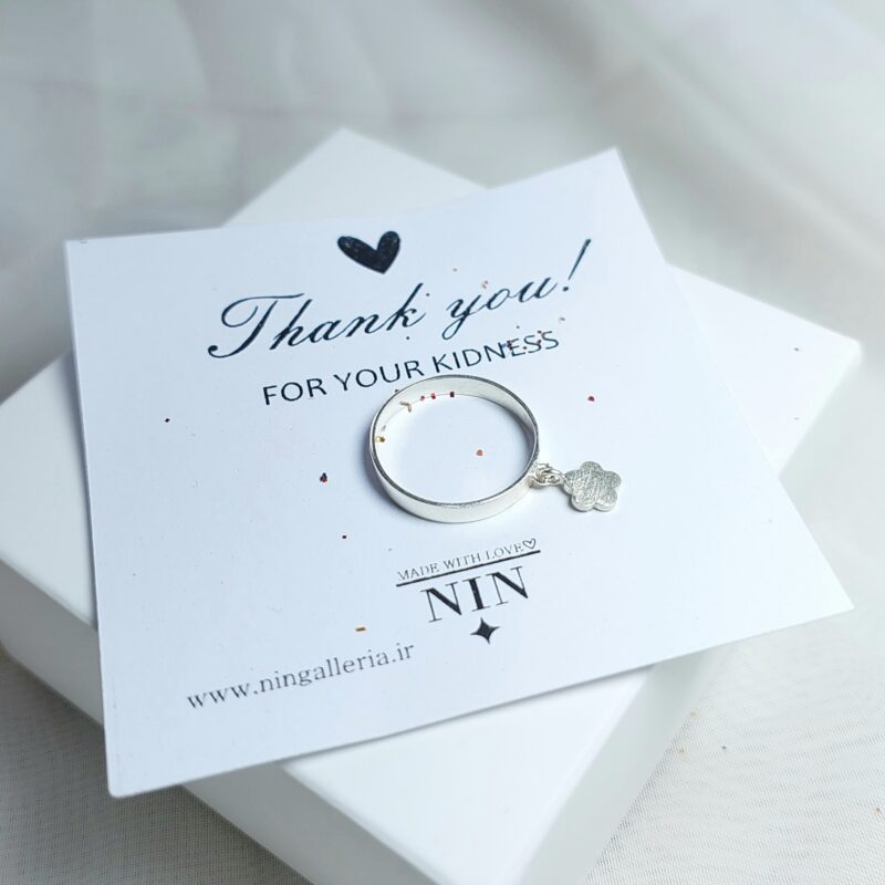 انگشتر گل پنج پر نقره انگشتر گل پنج پر نقره - Image 1